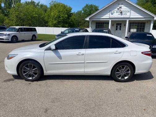 2017 Toyota Camry SE