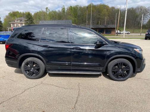 Crystal Black Pearl 2021 Honda Pilot AWD Black Edition