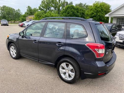 2016 Subaru Forester 2.5i