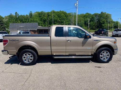 Gold 2013 Ford F-150 Lariat