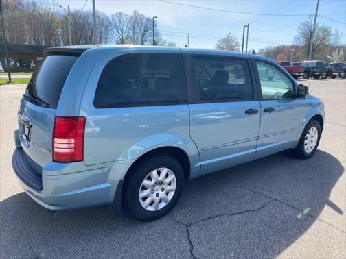 2008 Chrysler Town & Country LX