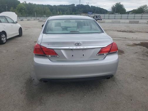 2011 Toyota Avalon Limited