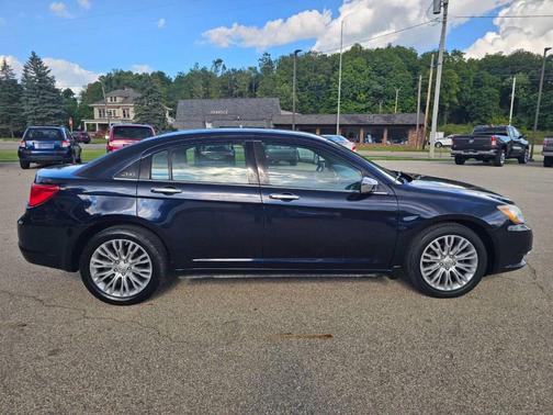 2012 Chrysler 200 Limited
