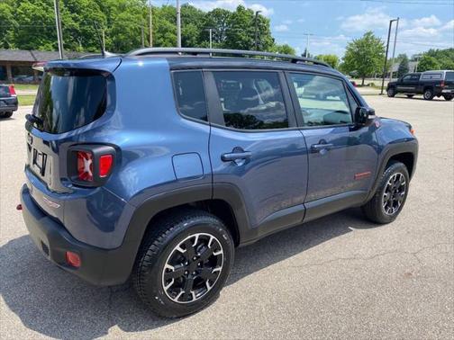 2023 Jeep Renegade Trailhawk