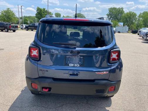 2023 Jeep Renegade Trailhawk