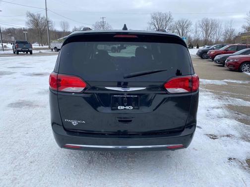 2018 Chrysler Pacifica Touring-L Plus