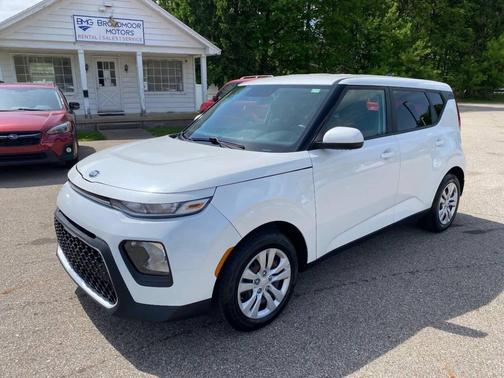 Snow White Pearl 2020 Kia Soul LX