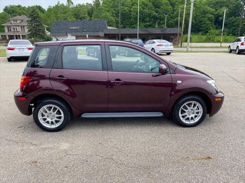 2005 Scion xA Base 4dr Hatchback