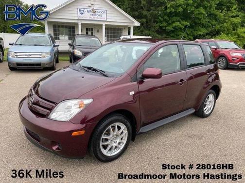 2005 Scion xA Base 4dr Hatchback