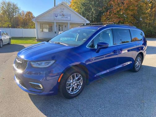 2021 Chrysler Pacifica Touring