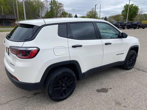 White Clearcoat 2019 Jeep Compass Sport