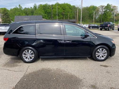 Black 2017 Honda Odyssey SE
