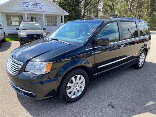 2016 Chrysler Town & Country Touring