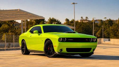 Sublime Pearl Coat 2015 Dodge Challenger R/T