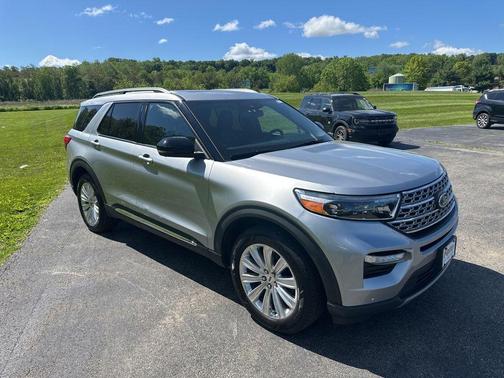 Iconic Silver Metallic 2020 Ford Explorer Limited
