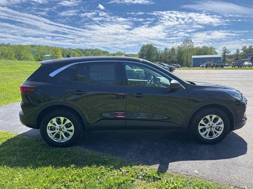 Agate Black Metallic 2023 Ford Escape Active