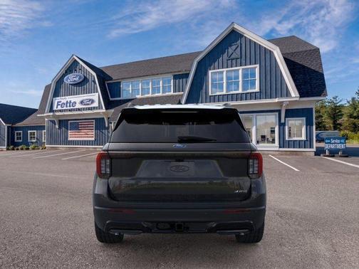 Agate Black Metallic 2026 Ford Explorer ST-Line