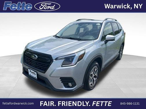 Ice Silver Metallic 2023 Subaru Forester Premium