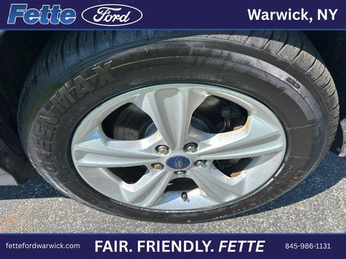 Shadow Black 2016 Ford Escape SE