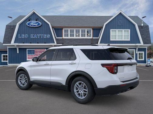 Space White Metallic 2026 Ford Explorer Active