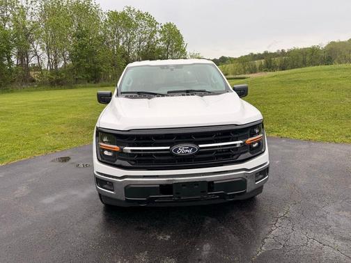 Oxford White 2025 Ford F-150 XLT