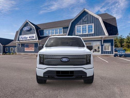 Oxford White 2025 Ford F-150 Lightning Flash
