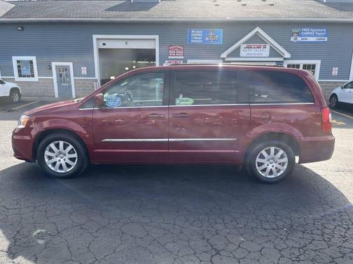 2015 Chrysler Town & Country Touring