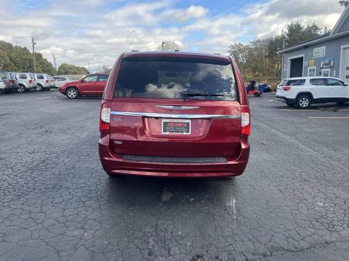 2015 Chrysler Town & Country Touring