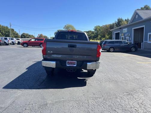 2015 Toyota Tundra SR5