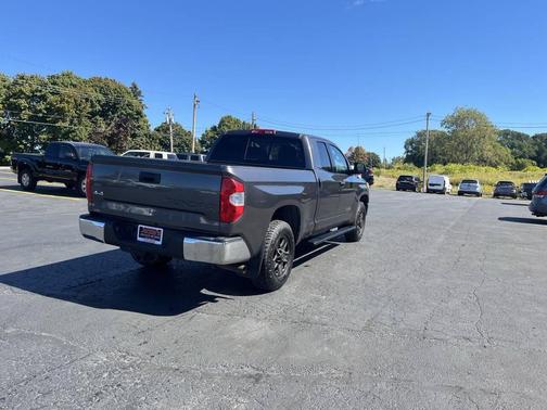 2015 Toyota Tundra SR5