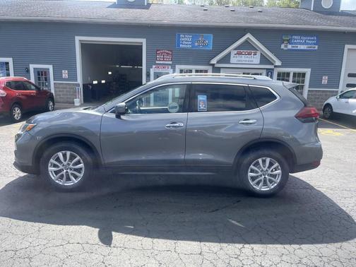 2018 Nissan Rogue SV