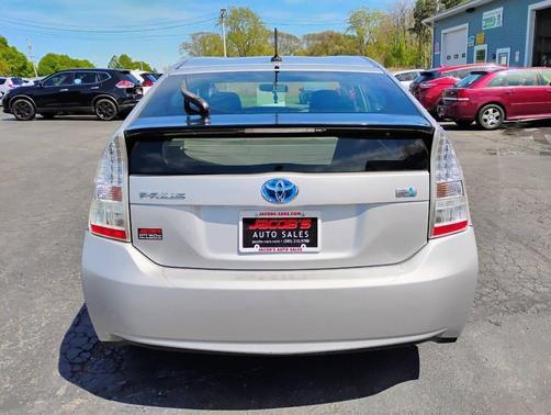 Classic Silver Metallic 2010 Toyota Prius II