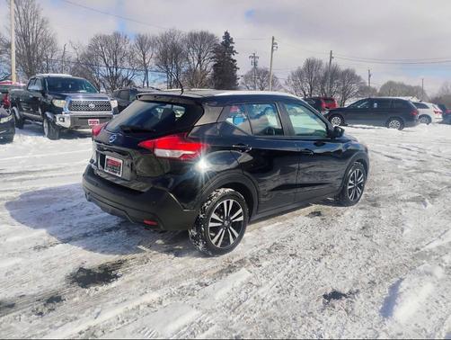 2020 Nissan Kicks SV