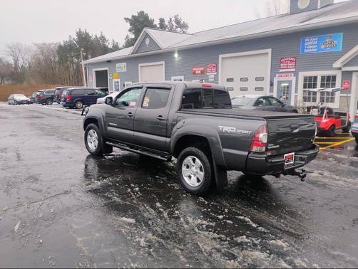 2014 Toyota Tacoma Base