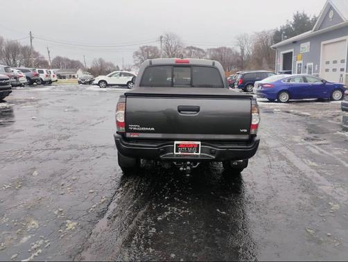 2014 Toyota Tacoma Base
