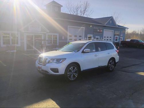 2017 Nissan Pathfinder Platinum