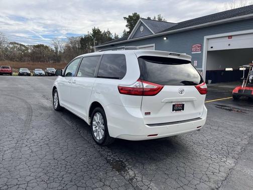 2015 Toyota Sienna XLE Premium