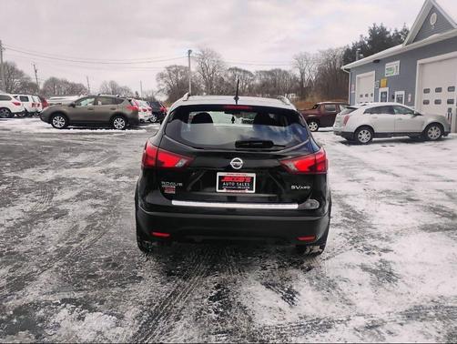 2017 Nissan Rogue Sport SV