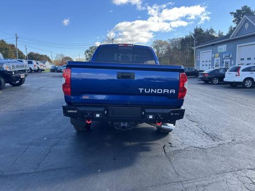 2015 Toyota Tundra SR5