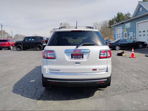 White 2016 GMC Acadia SLE-2
