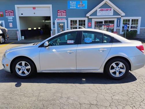 Silver Ice Metallic 2016 Chevrolet Cruze Limited 1LT
