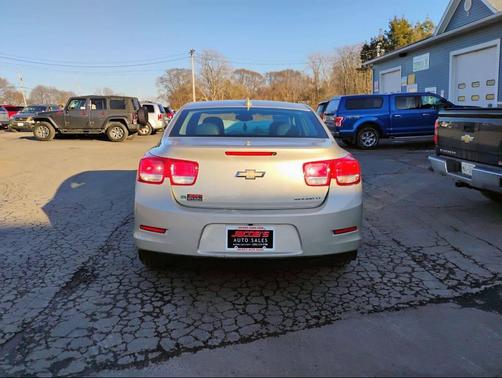 2015 Chevrolet Malibu 1LT