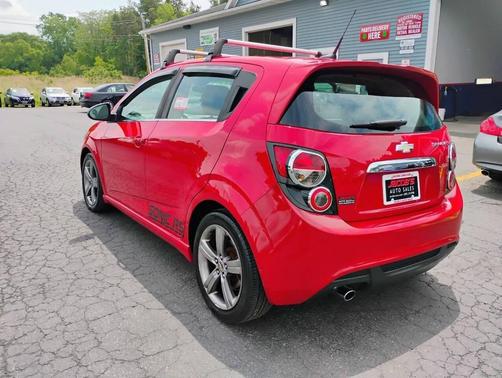 Victory Red 2013 Chevrolet Sonic RS