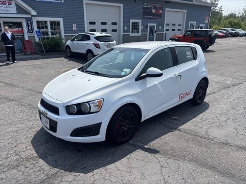 2016 Chevrolet Sonic LT