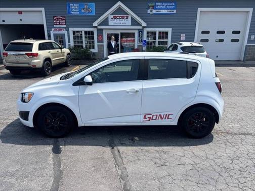 2016 Chevrolet Sonic LT