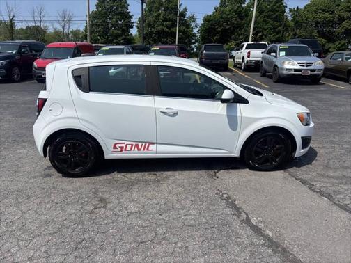 2016 Chevrolet Sonic LT