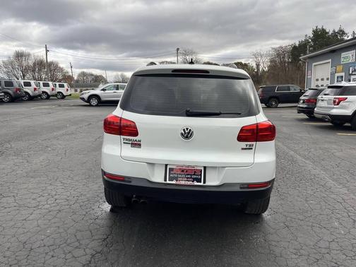 2017 Volkswagen Tiguan 2.0T S 4MOTION
