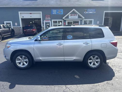 2010 Toyota Highlander SE