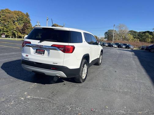 2017 GMC Acadia SLE-1