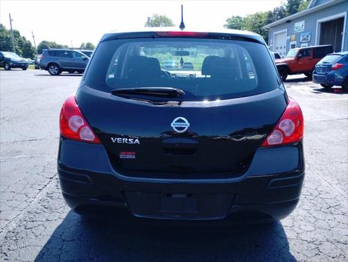 2012 Nissan Versa 1.8 S